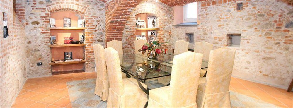 Hotel Palazzo Di Mezzo Carru Екстер'єр фото