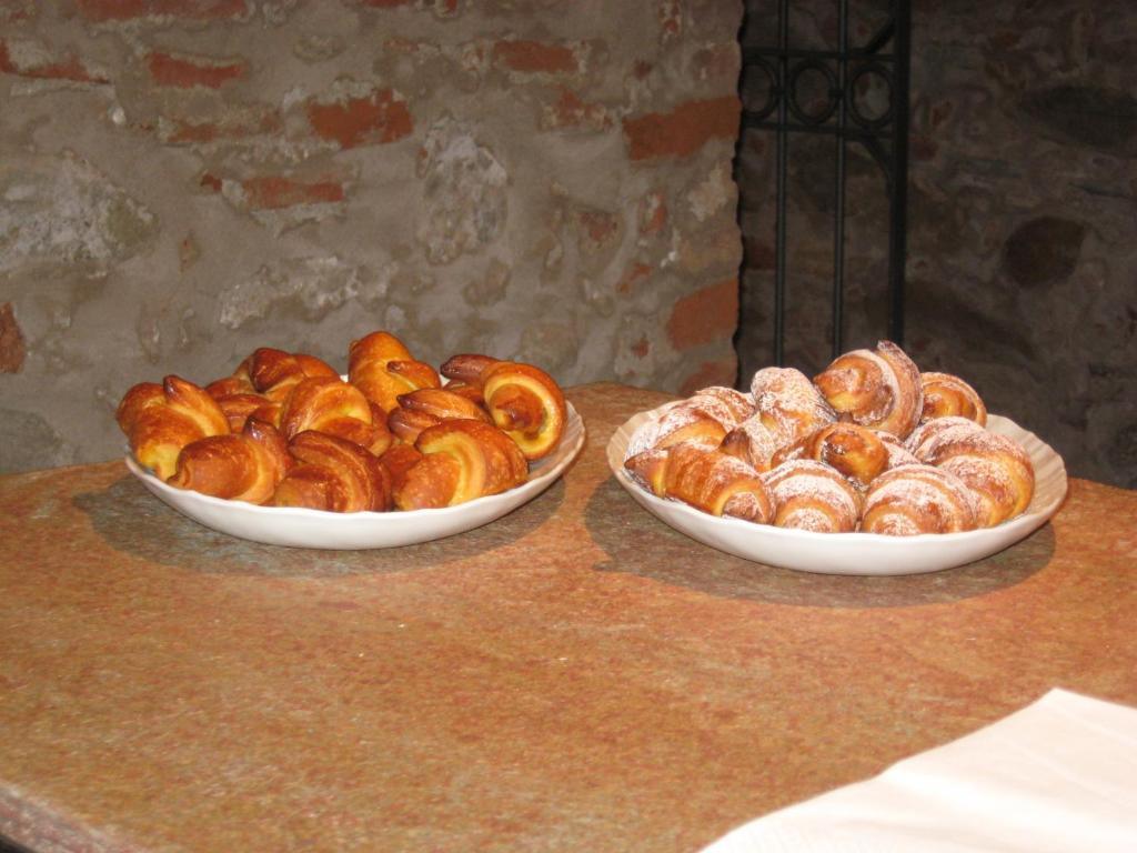 Hotel Palazzo Di Mezzo Carru Екстер'єр фото